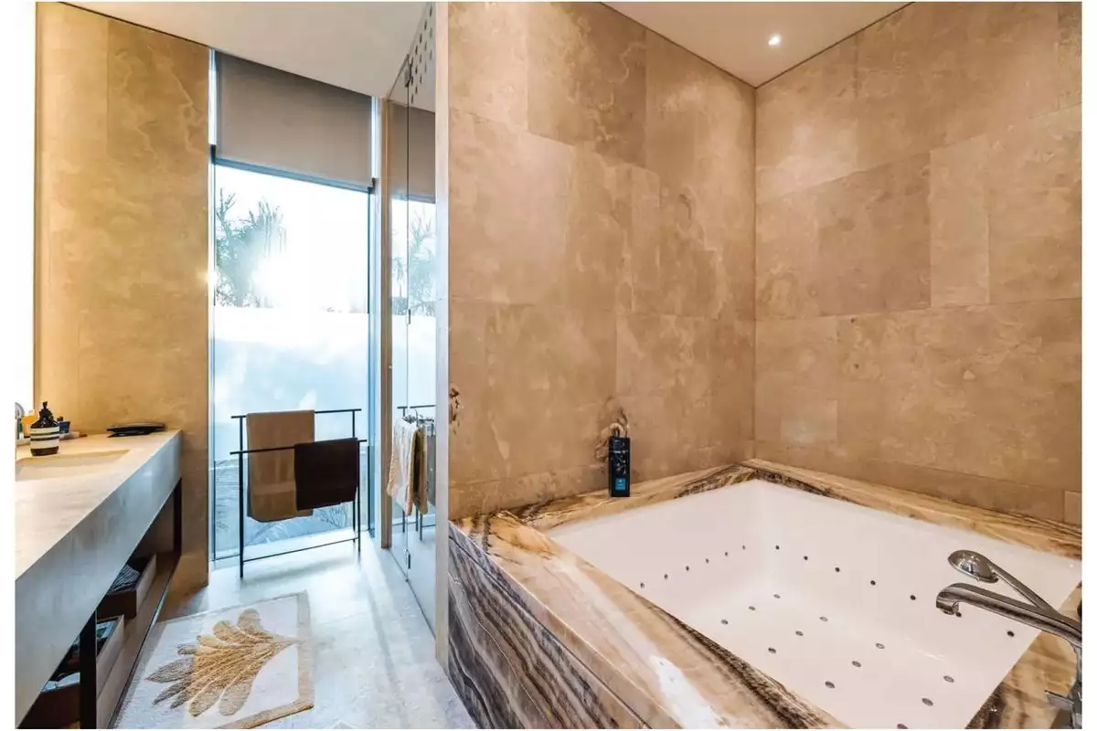 Villa 472m² in UAE, Dubai. Priced at 13734352€ rent photo-9