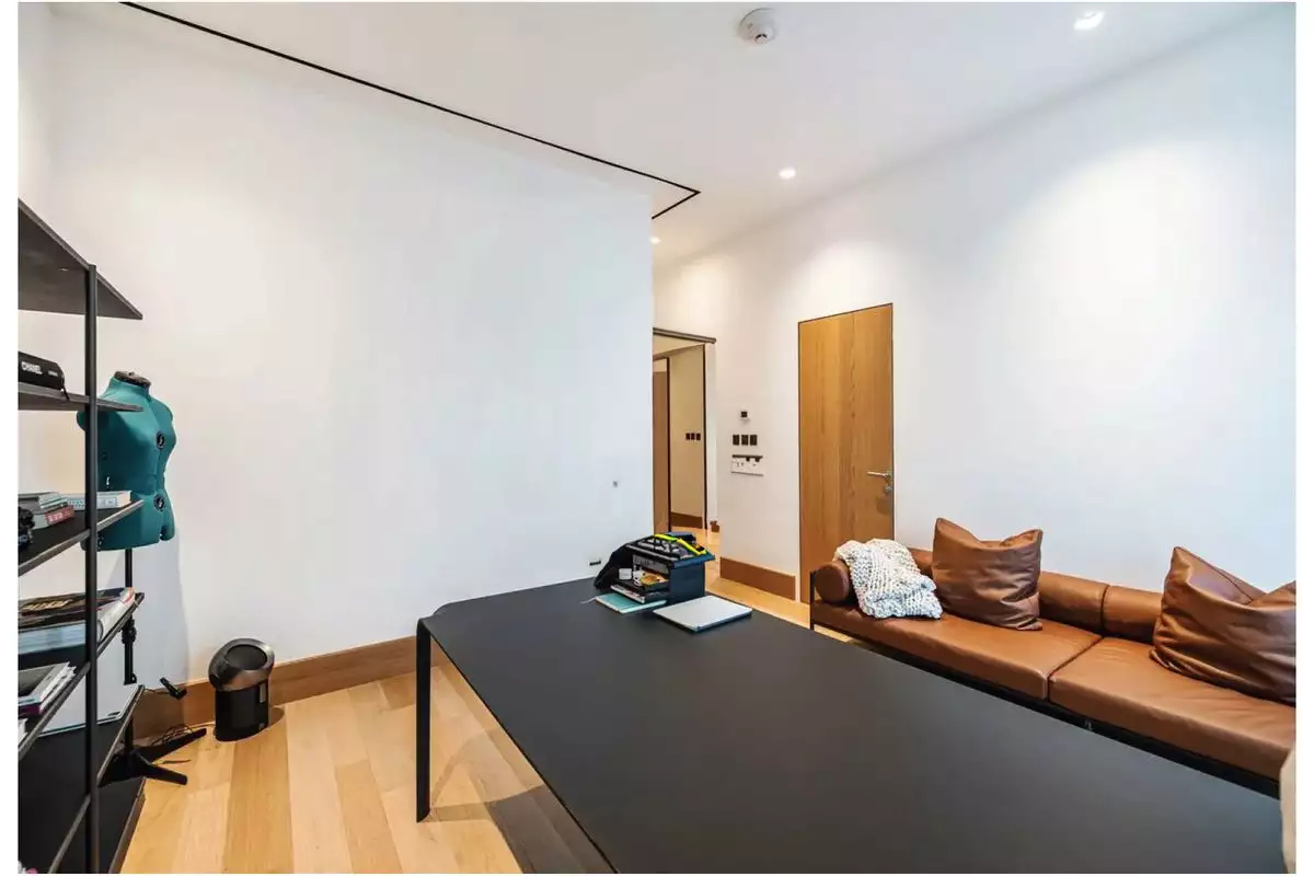 Villa 472m² in UAE, Dubai. Priced at 13734352€ rent photo-14