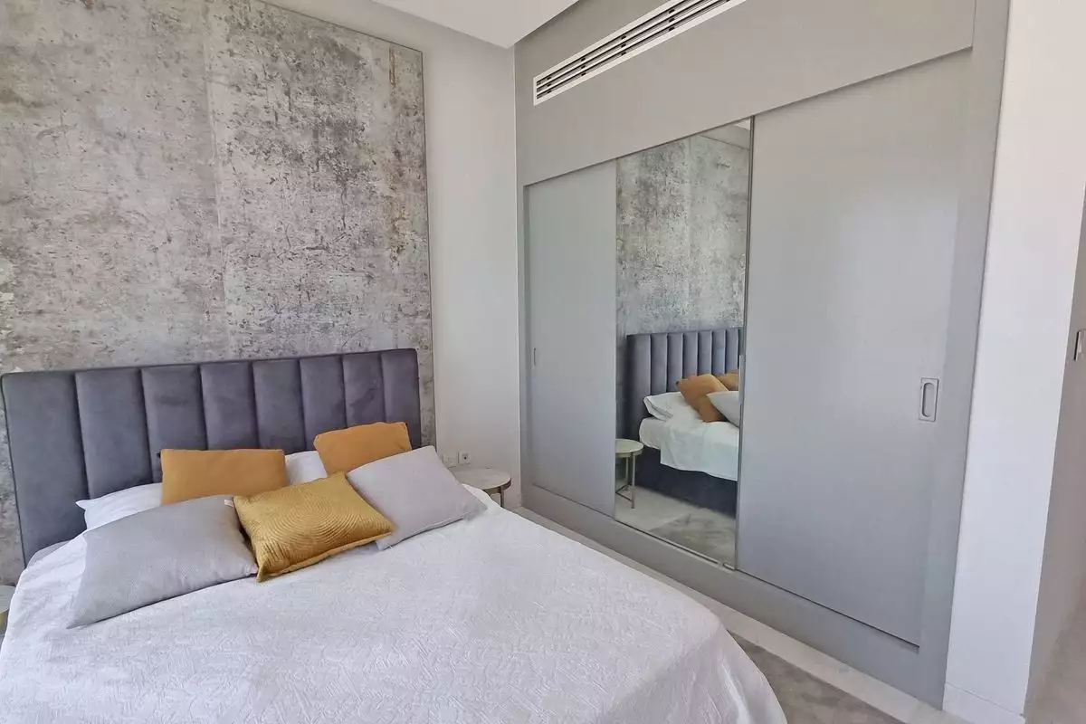 Flat 179m² in UAE, Dubai. Priced at 2122582€ rent photo-11