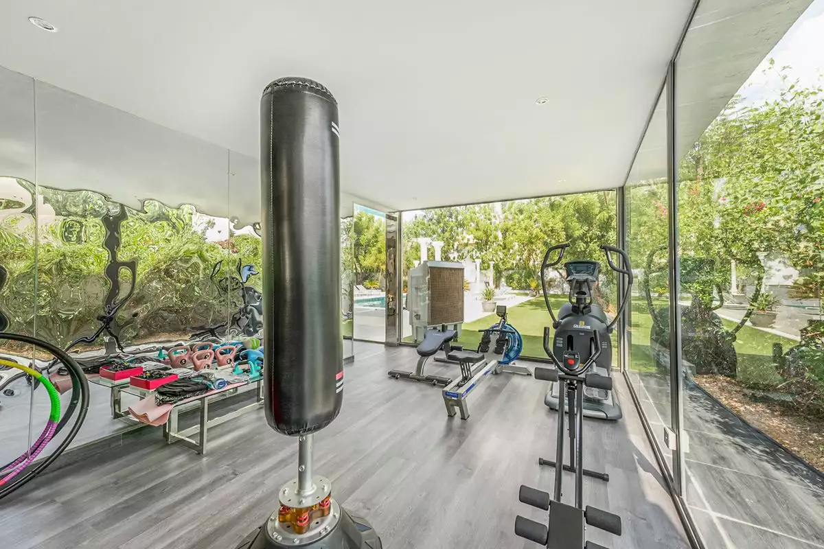 Villa 486m² in UAE, Dubai. Priced at 3246301€ rent photo-7