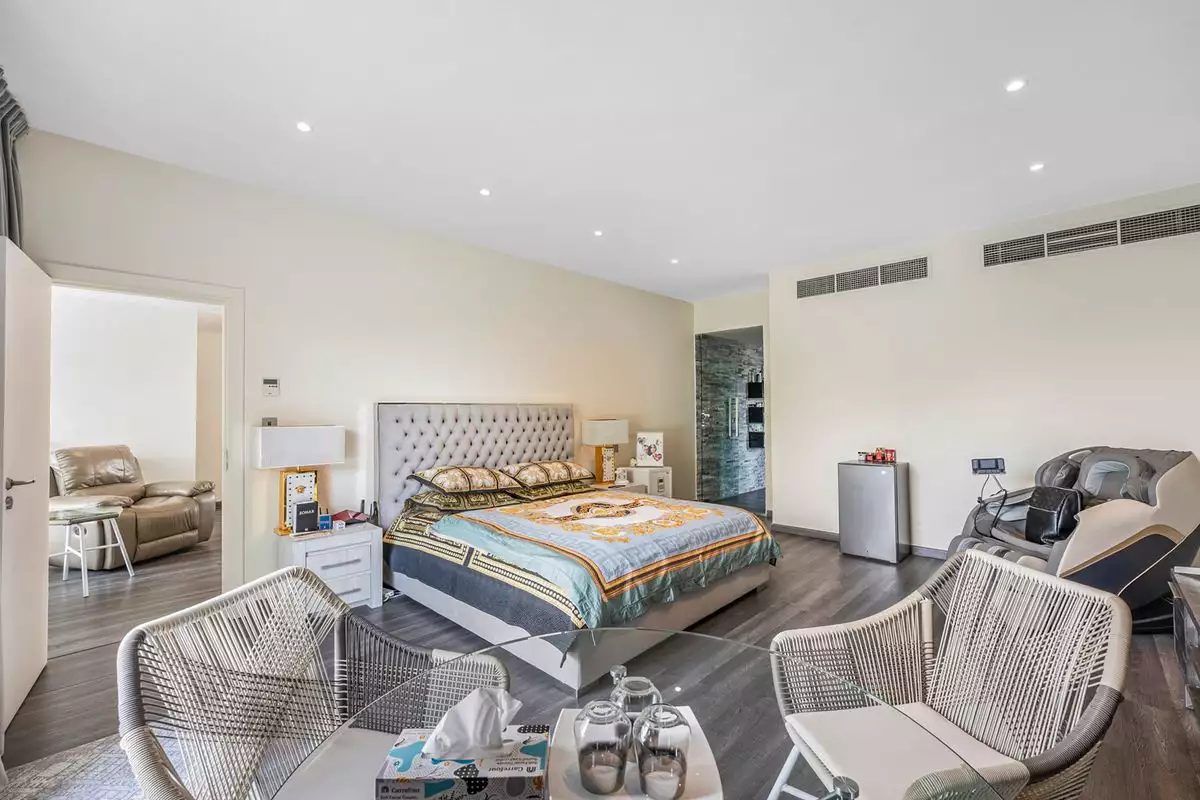 Villa 486m² in UAE, Dubai. Priced at 3246301€ rent photo-8