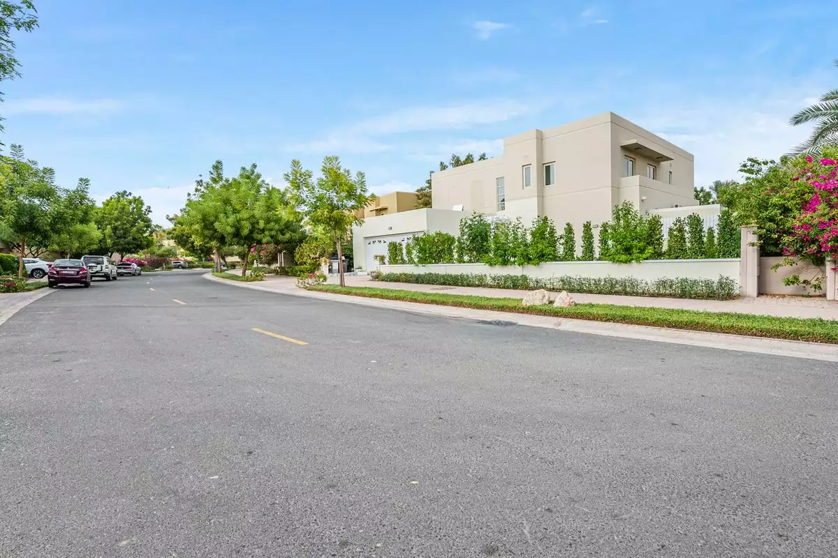 Villa 486m² in UAE, Dubai. Priced at 3246301€ rent photo-23