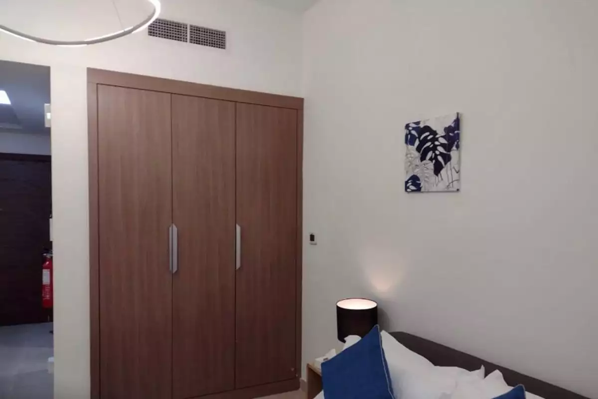 Flat 35m² in UAE, Dubai. Priced at 137344€ rent photo-4