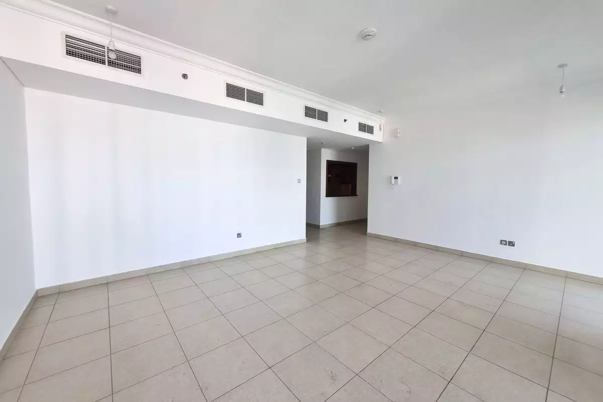 Flat 152m² in UAE, Dubai. Priced at 624289€ rent photo-3