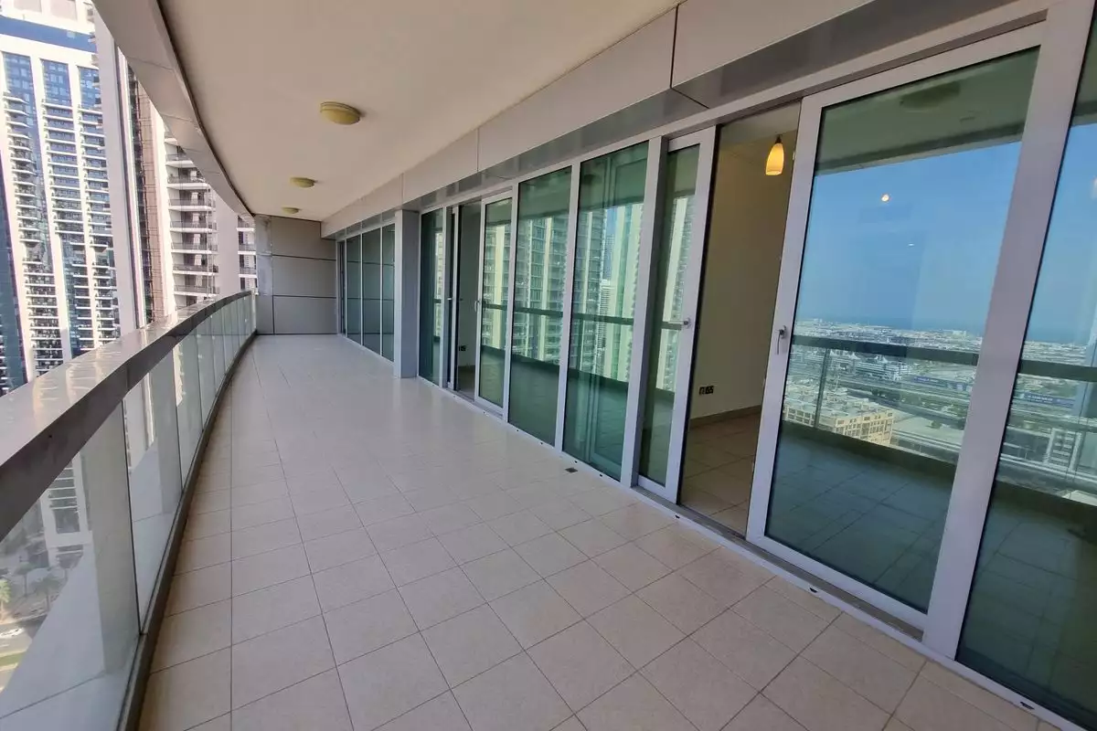 Flat 152m² in UAE, Dubai. Priced at 624289€ rent photo-7