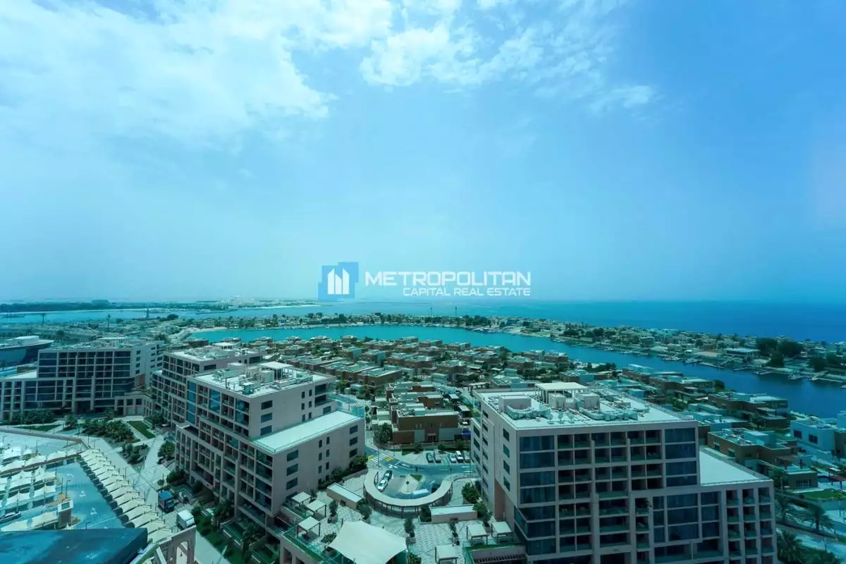 Flat 100m² in UAE, Abu Dhabi. Priced at 674232€ rent photo-3