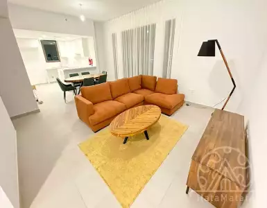 Buy in UAE for 898976€