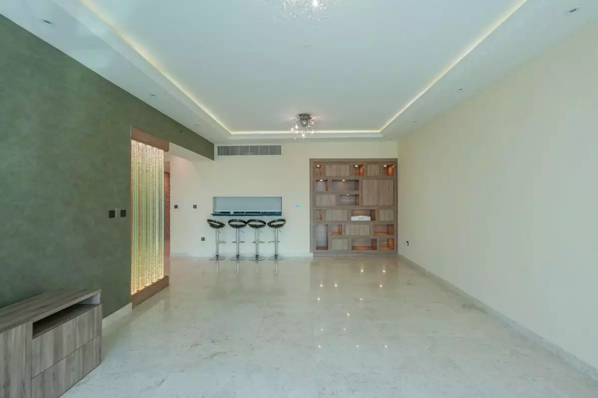 Flat 209m² in UAE, Abu Dhabi. Priced at 561860€ rent photo-4