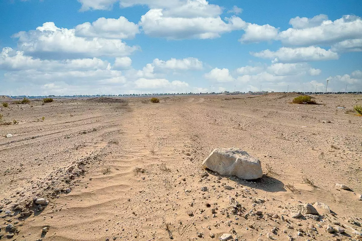 Land 100000m² in UAE, Abu Dhabi. Priced at 14629159€ rent photo-4