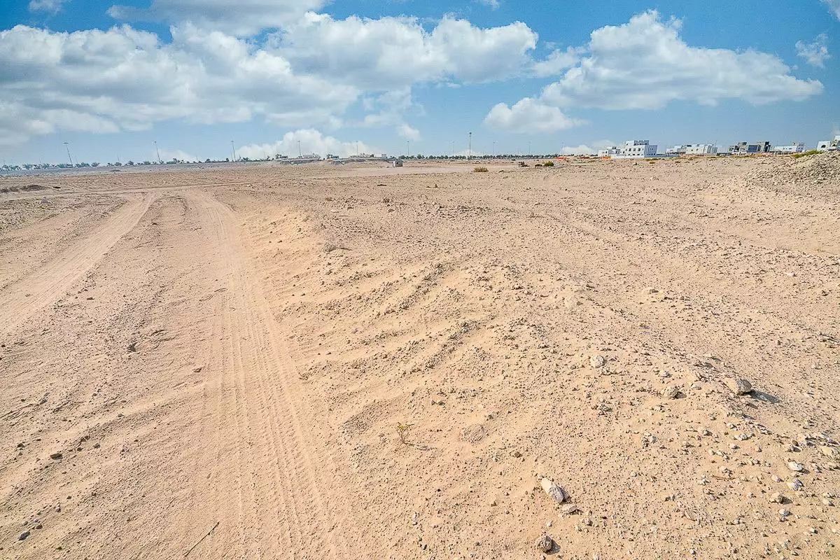 Land 100000m² in UAE, Abu Dhabi. Priced at 14629159€ rent photo-8