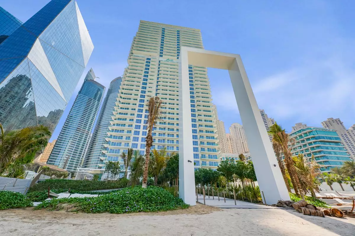 Flat 414m² in UAE, Dubai. Priced at 6917119€ rent photo-3