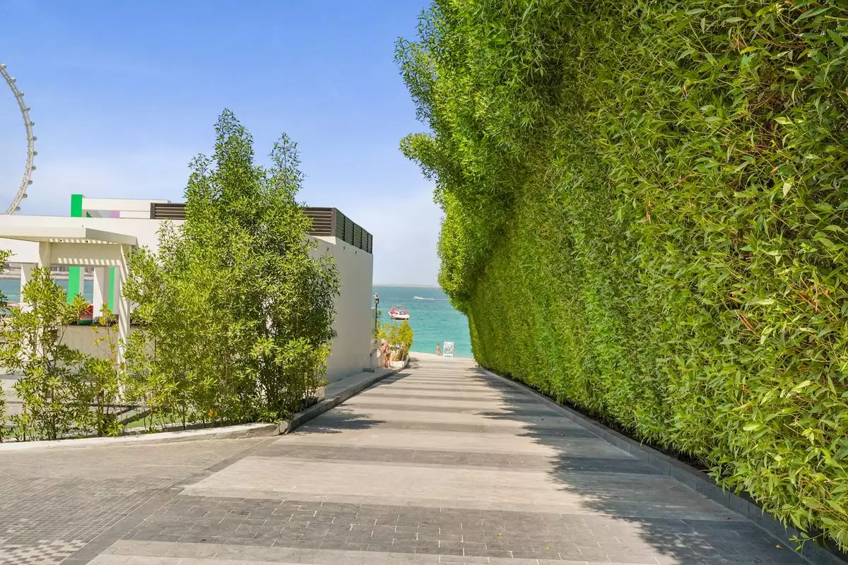 Flat 414m² in UAE, Dubai. Priced at 6917119€ rent photo-17