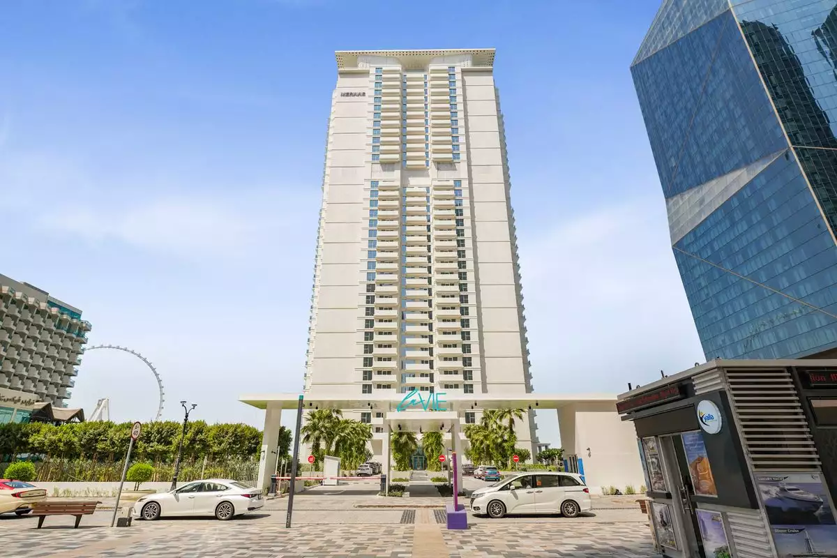 Flat 414m² in UAE, Dubai. Priced at 6917119€ rent photo-18