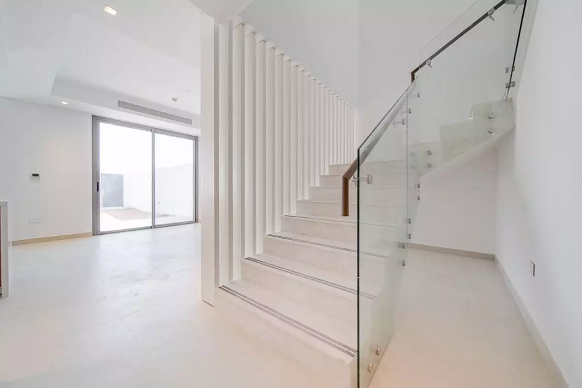 Townhouse 333m² in UAE, Abu Dhabi. Priced at 1173663€ rent photo-4