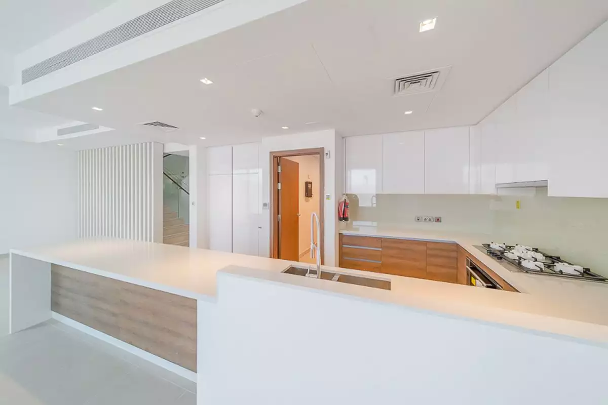 Townhouse 333m² in UAE, Abu Dhabi. Priced at 1173663€ rent photo-7