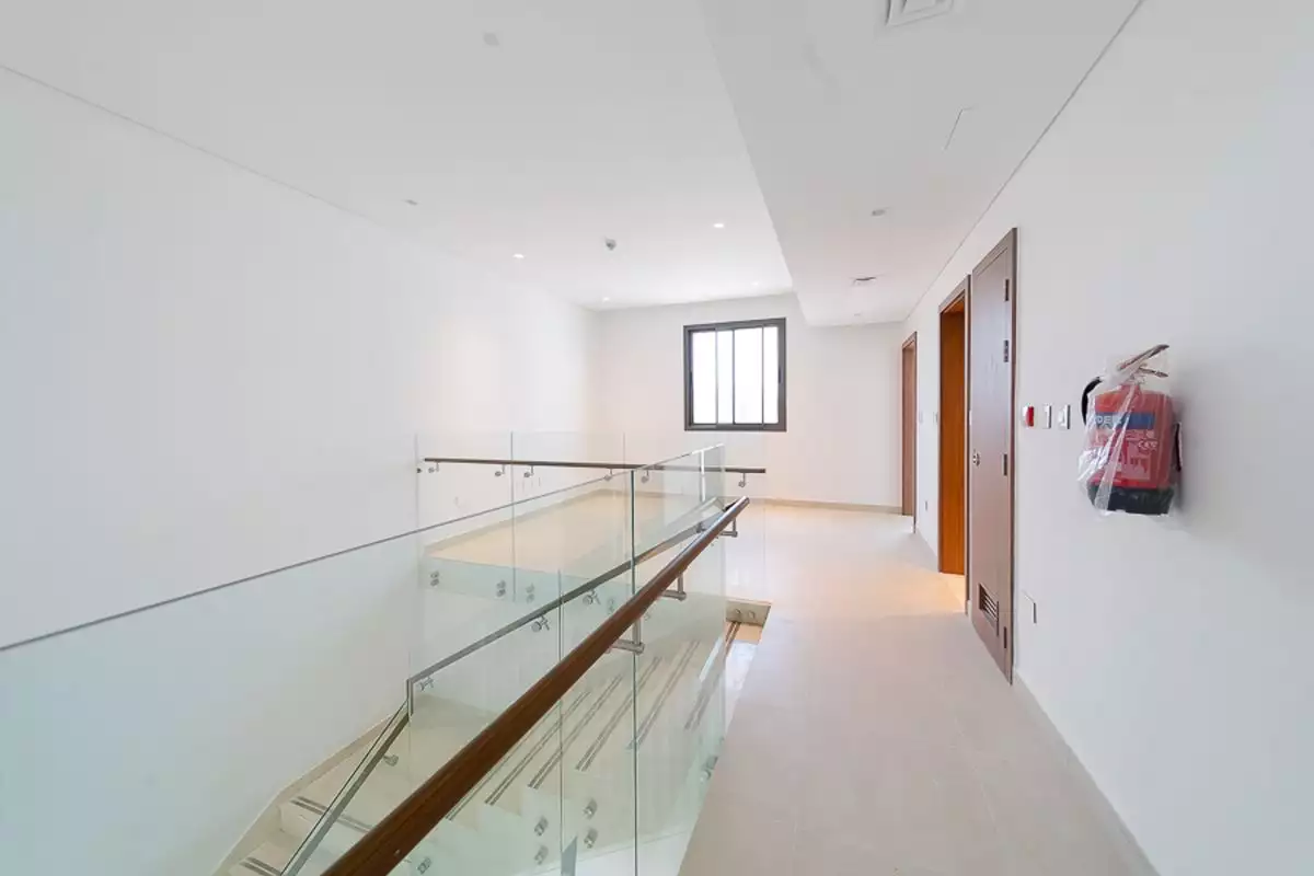 Townhouse 333m² in UAE, Abu Dhabi. Priced at 1173663€ rent photo-19