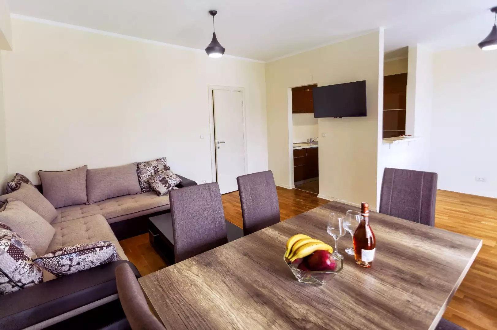 Flat 81m² in Montenegro, Budva. Priced at 372600€ rent photo-3