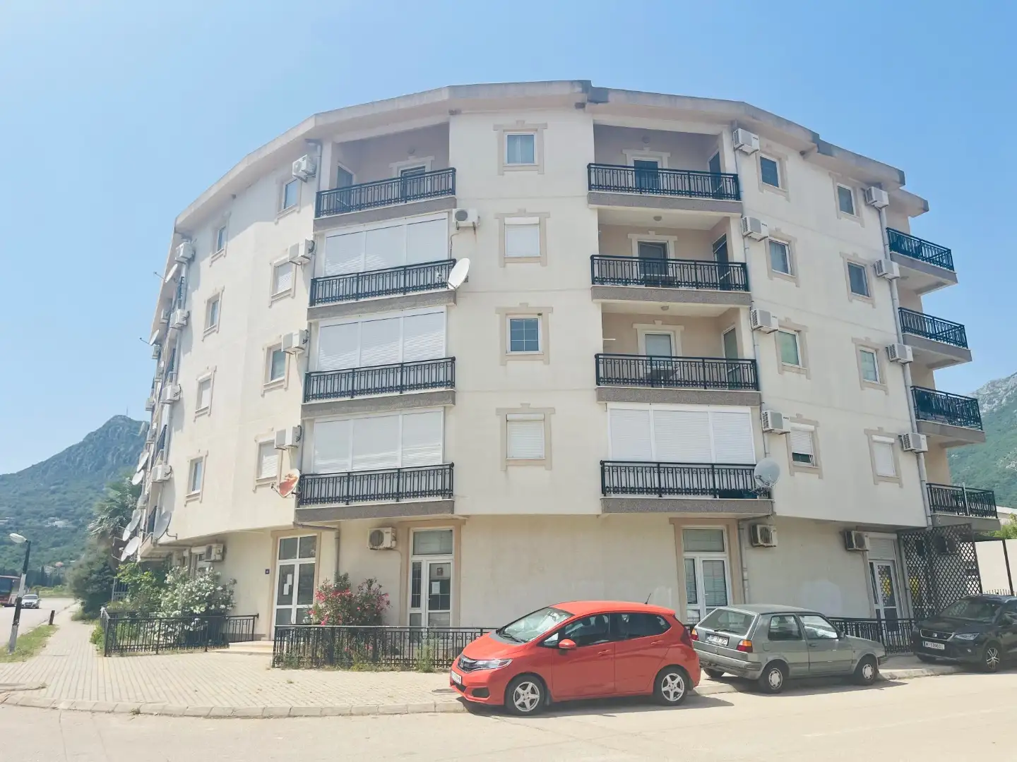 Flat 51m² in Montenegro, Sutomore. Priced at 90000€ rent photo-1