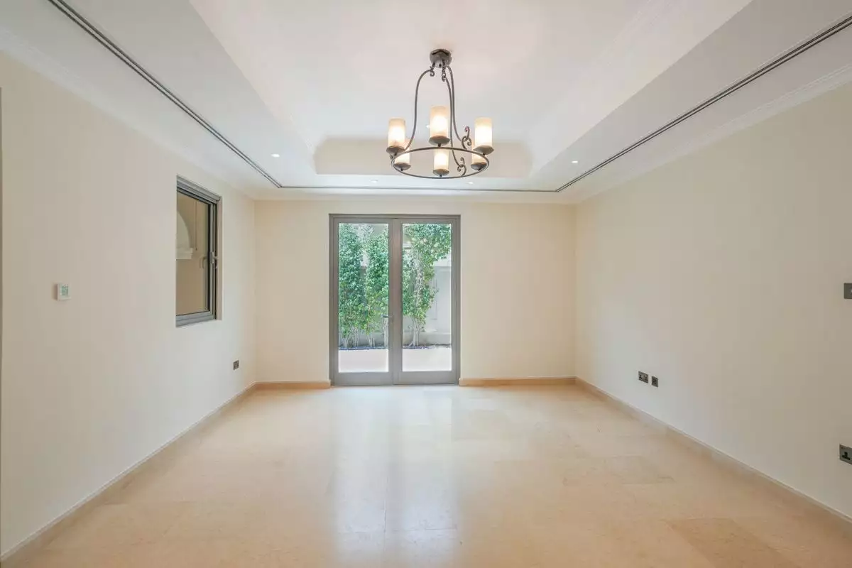 Villa 388m² in UAE, Abu Dhabi. Priced at 1804263€ rent photo-2
