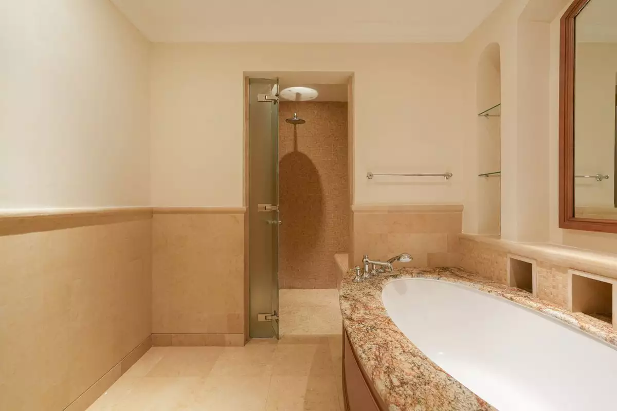 Villa 388m² in UAE, Abu Dhabi. Priced at 1804263€ rent photo-14
