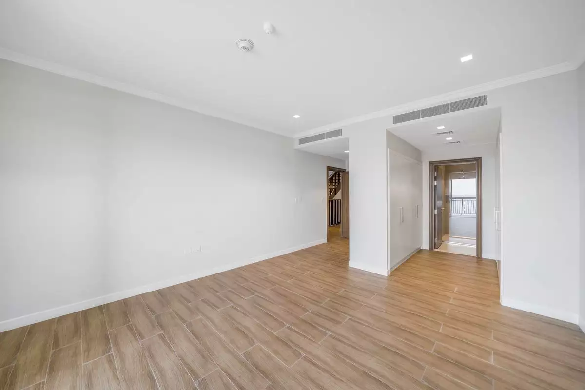 Townhouse 636m² in UAE, Dubai. Priced at 5973573€ rent photo-13