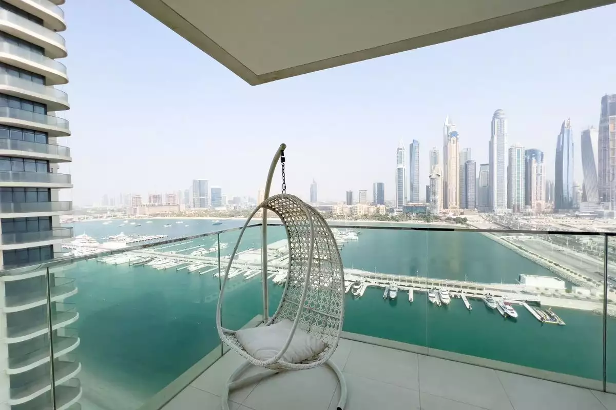 Flat 195m² in UAE, Dubai. Priced at 1682353€ rent photo-1
