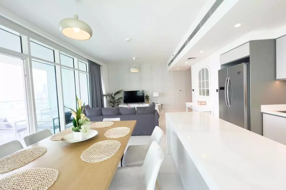 Flat 195m² in UAE, Dubai. Priced at 1682353€ rent photo-4