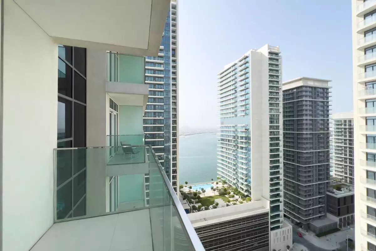 Flat 195m² in UAE, Dubai. Priced at 1682353€ rent photo-9