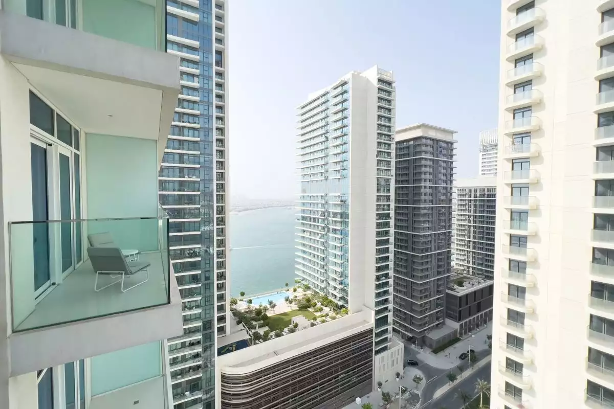 Flat 195m² in UAE, Dubai. Priced at 1682353€ rent photo-13