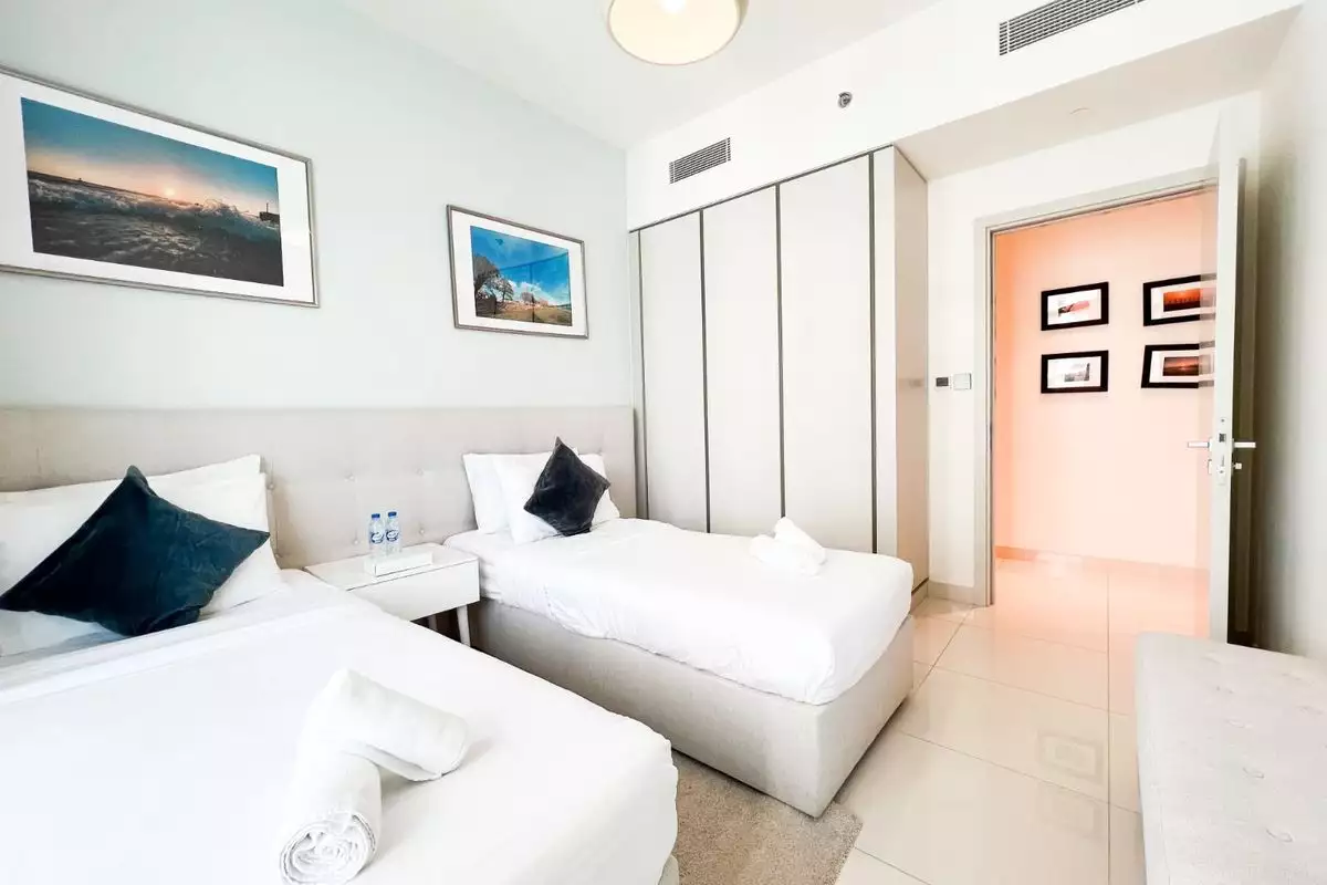 Flat 195m² in UAE, Dubai. Priced at 1682353€ rent photo-18