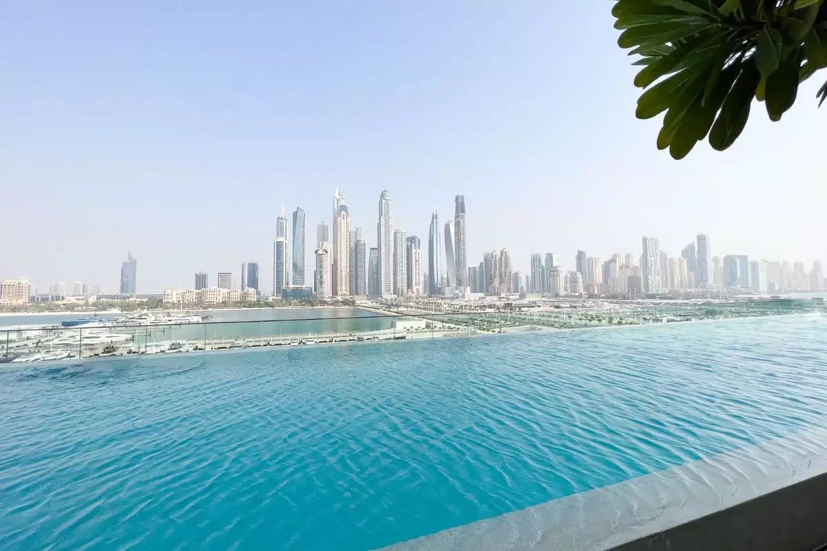 Flat 195m² in UAE, Dubai. Priced at 1682353€ rent photo-24