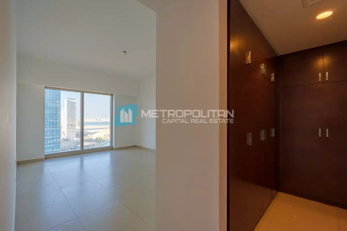 Flat 79m² in UAE, Abu Dhabi. Priced at 219437€ rent photo-3