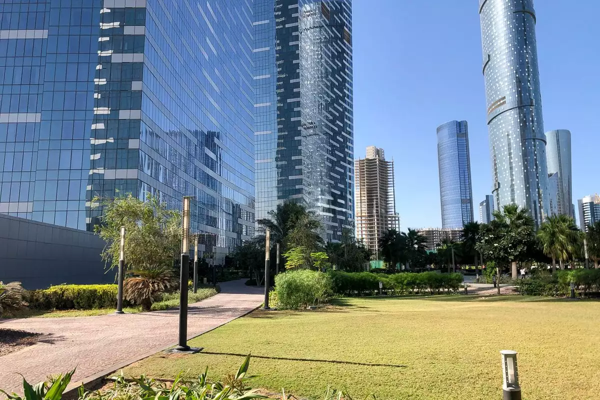 Flat 79m² in UAE, Abu Dhabi. Priced at 219437€ rent photo-16