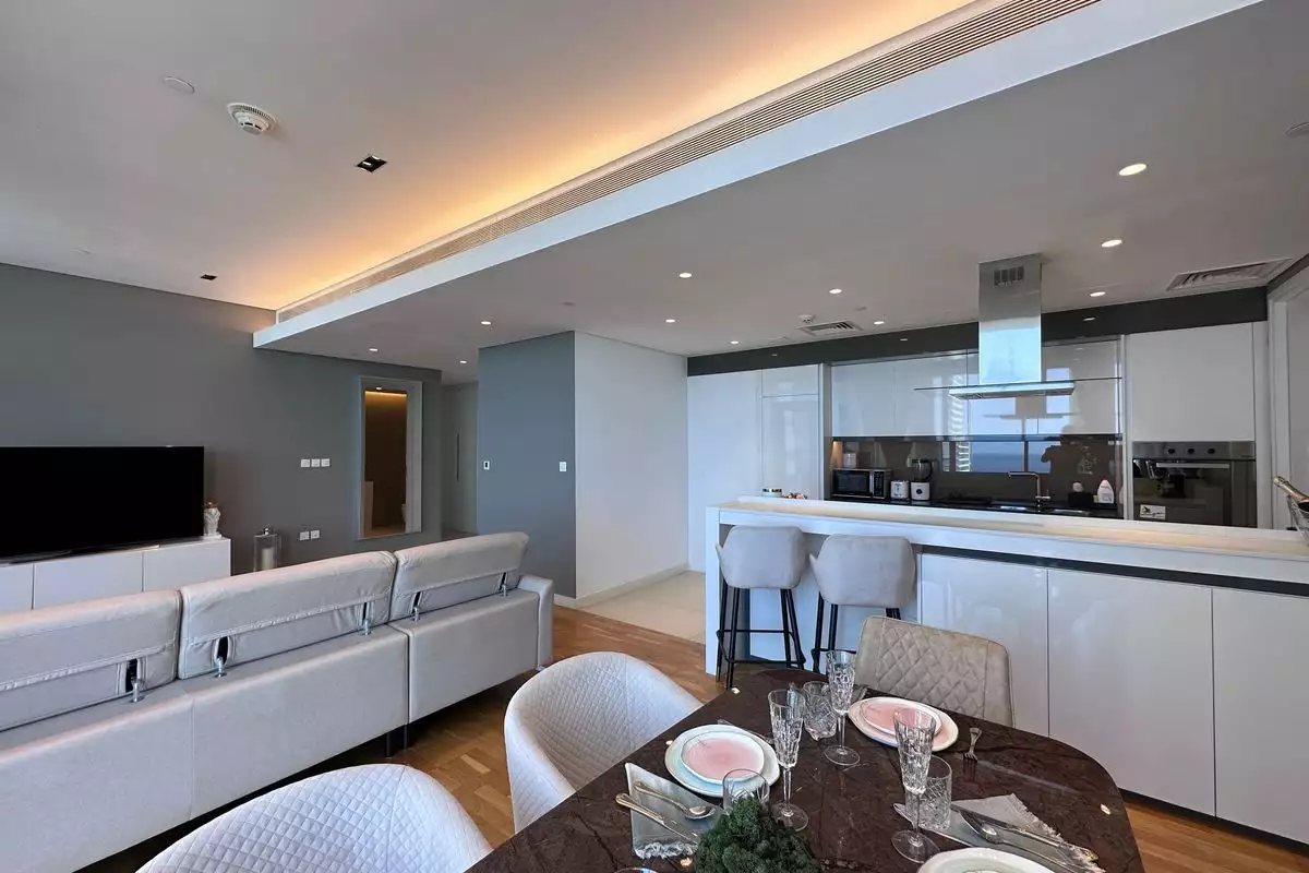Flat 148m² in UAE, Dubai. Priced at 2169992€ rent photo-3