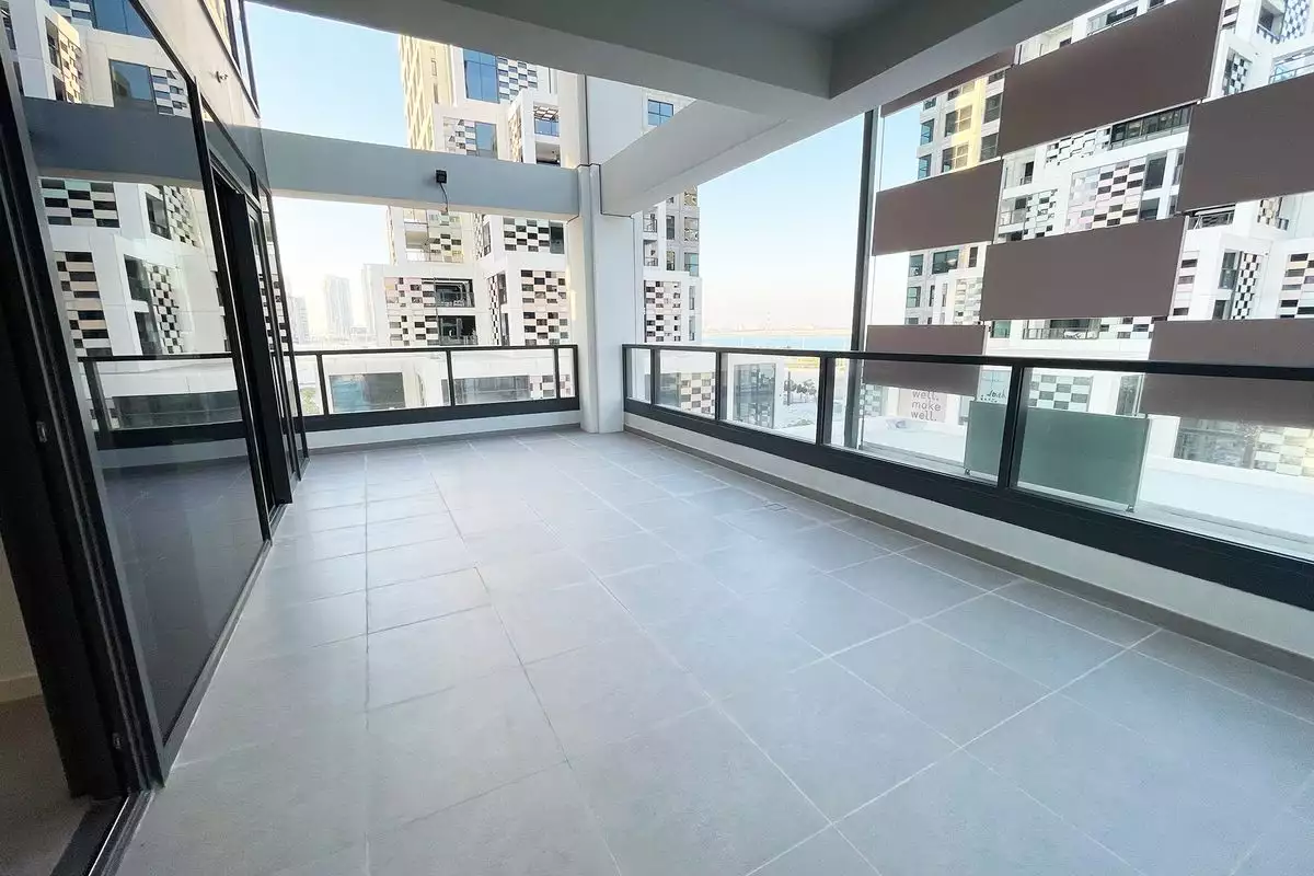 Flat 233m² in UAE, Abu Dhabi. Priced at 707076€ rent photo-4