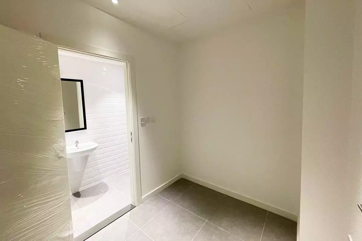 Flat 233m² in UAE, Abu Dhabi. Priced at 707076€ rent photo-16