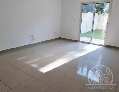 Buy in UAE for 414493€