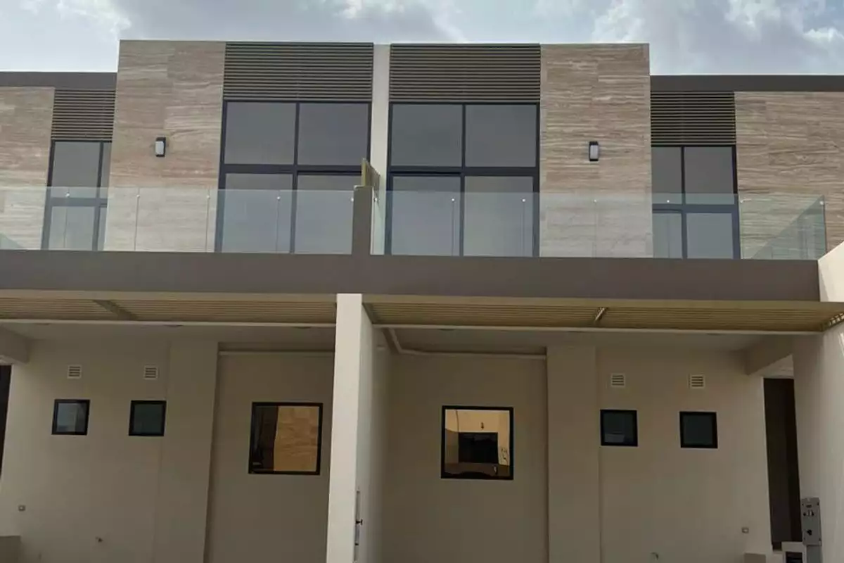 Townhouse 294m² in UAE, Dubai. Priced at 1048423€ rent photo-20