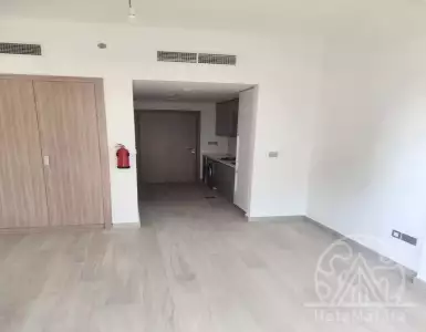 Buy in UAE for 182864€