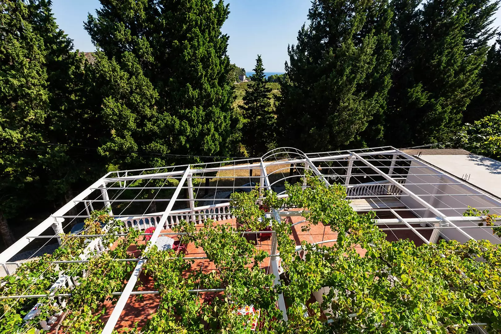 Flat 360m² in Montenegro, Sutomore. Priced at 530000€ rent photo-11