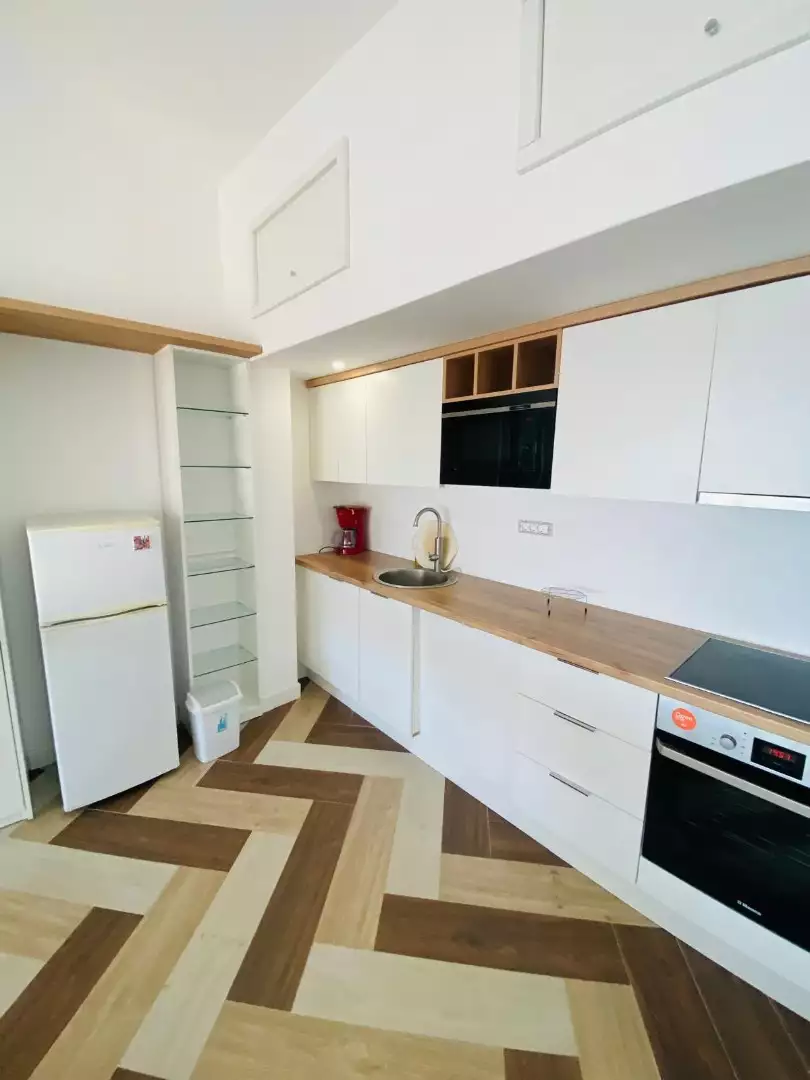 House 199m² in Montenegro, Petrovac. Priced at 320000€ rent photo-9