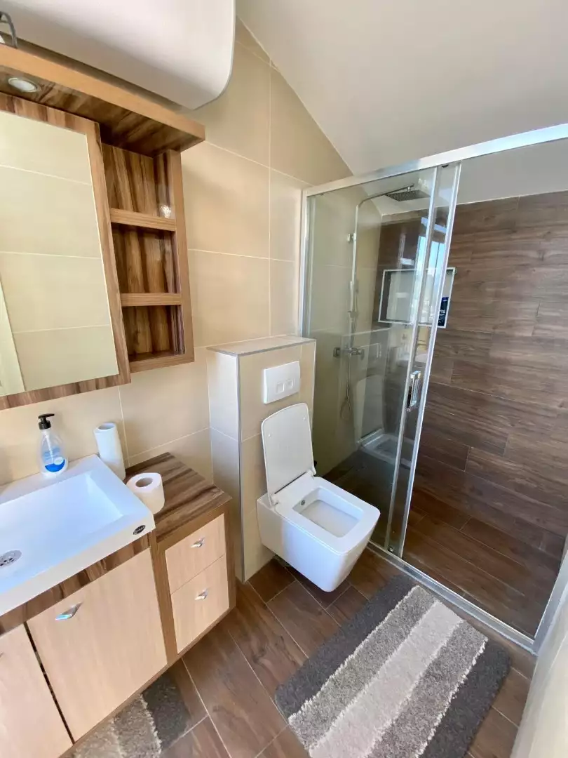House 199m² in Montenegro, Petrovac. Priced at 320000€ rent photo-24