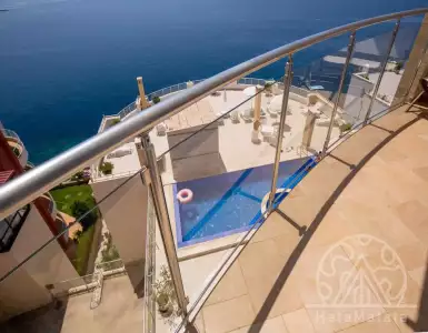 Buy in Montenegro for 289000€