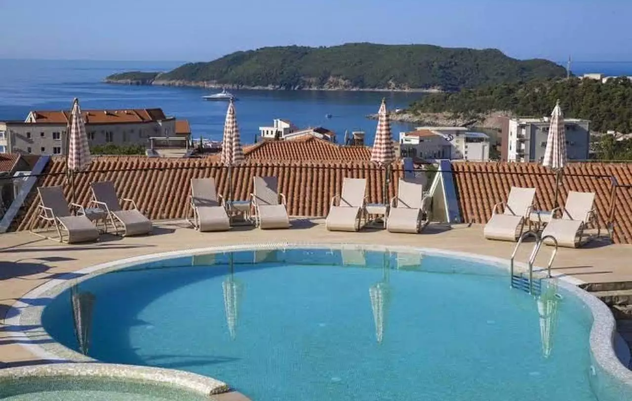 Flat 85m² in Montenegro, Becici. Priced at 250000€ rent photo-1