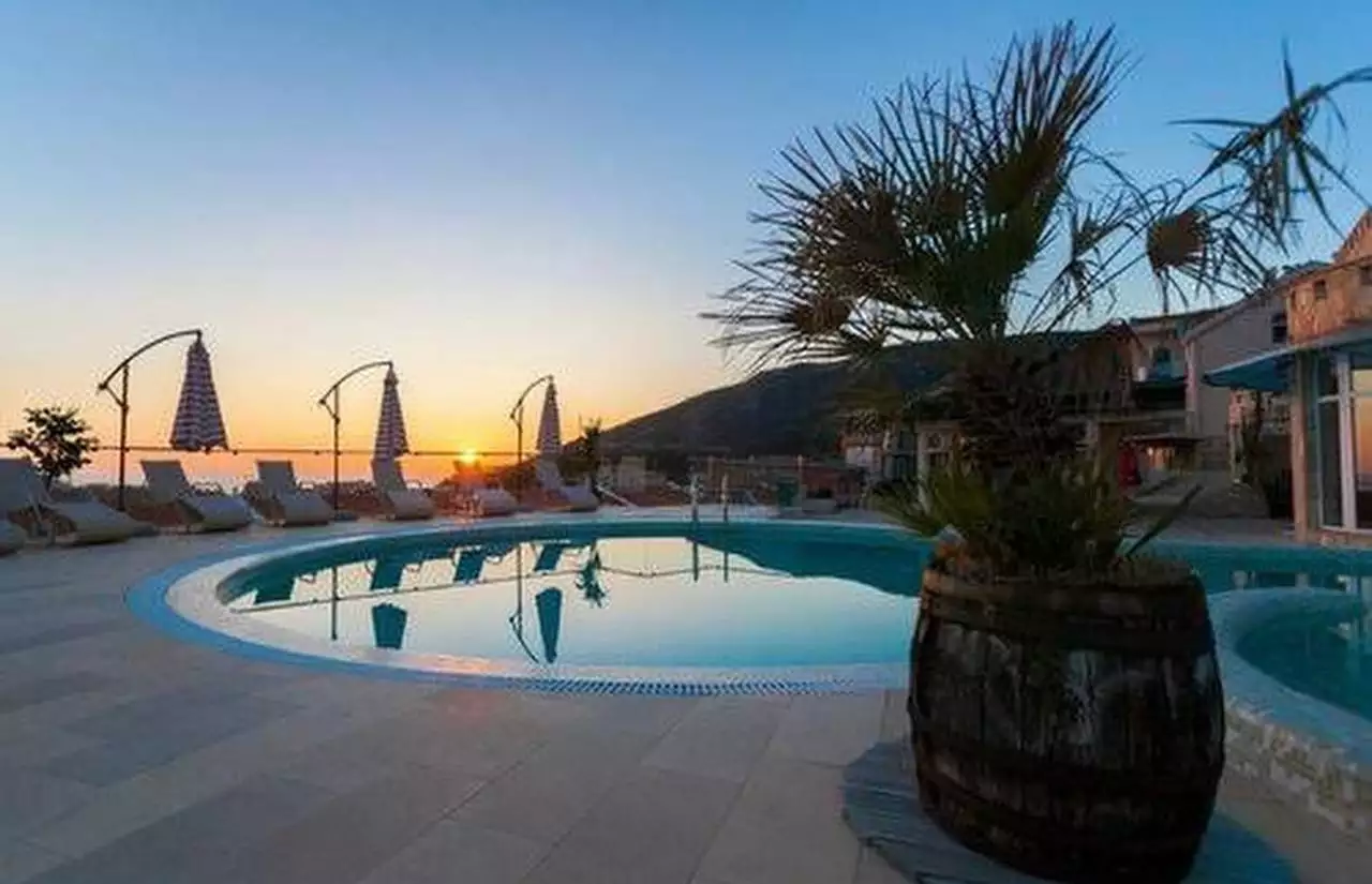 Flat 85m² in Montenegro, Becici. Priced at 250000€ rent photo-4