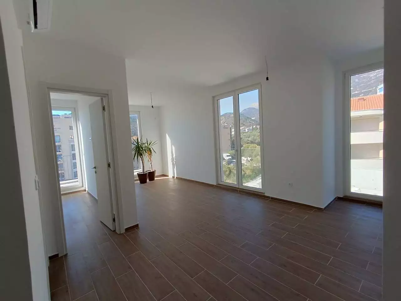 Flat 85m² in Montenegro, Becici. Priced at 250000€ rent photo-8