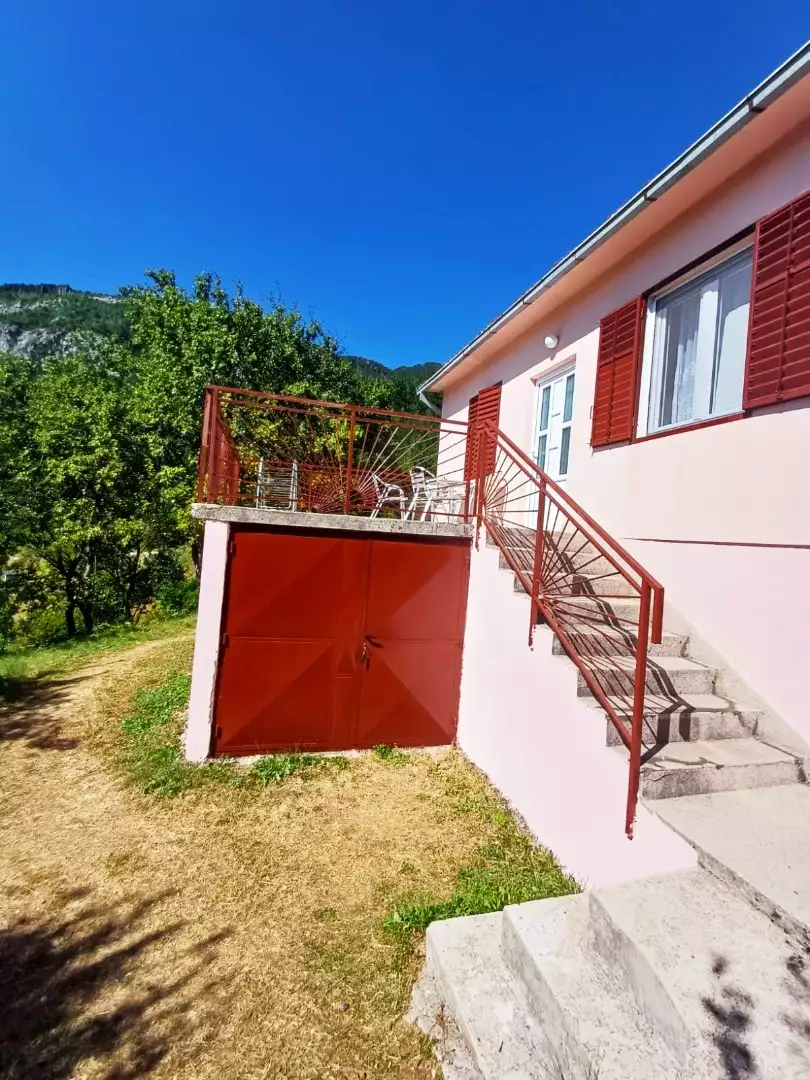 House 83m² in Montenegro, Niksic. Priced at 72500€ rent photo-1