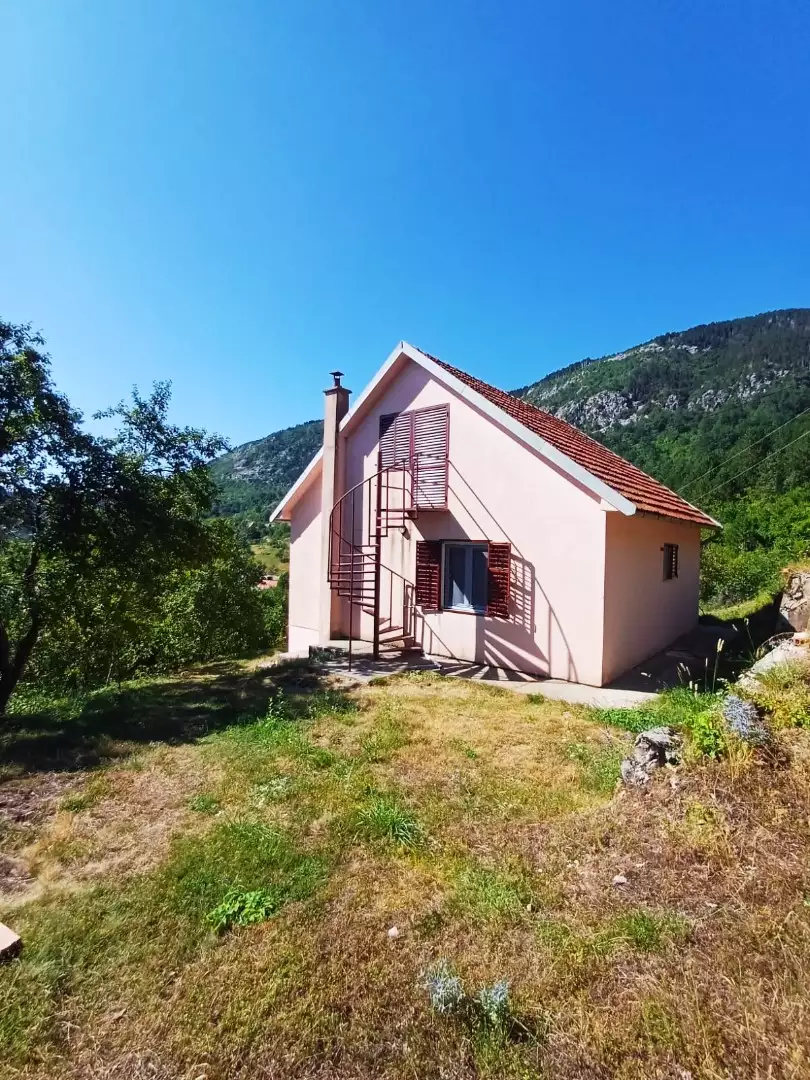 House 83m² in Montenegro, Niksic. Priced at 72500€ rent photo-5