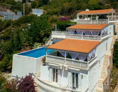Buy in Montenegro for 550000€