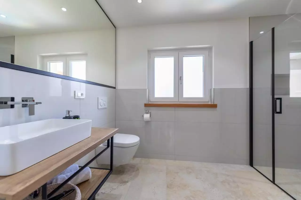 House 200m² in Croatia, Krka. Priced at 1150000€ rent photo-14